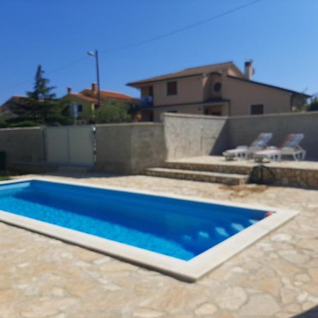 Vila Lokvanj Ližnjan Exteriér fotografie