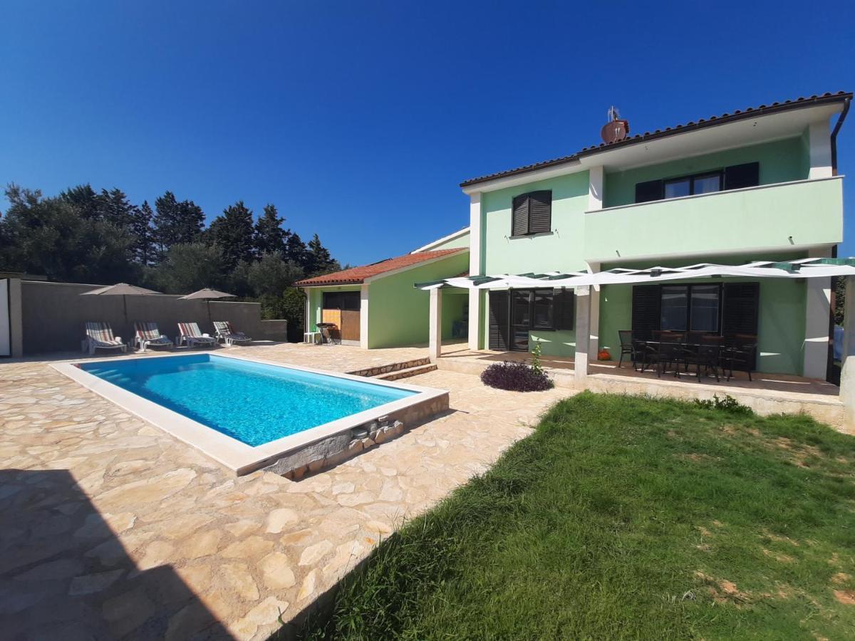 Vila Lokvanj Ližnjan Exteriér fotografie