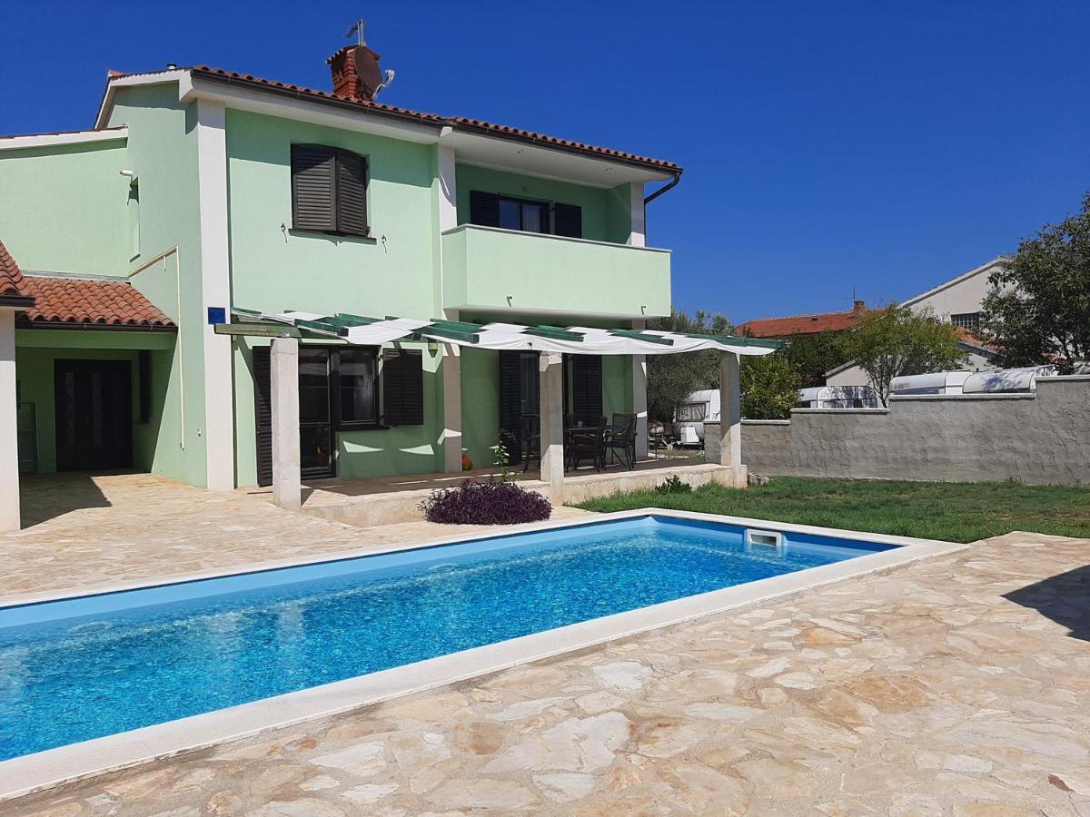 Vila Lokvanj Ližnjan Exteriér fotografie