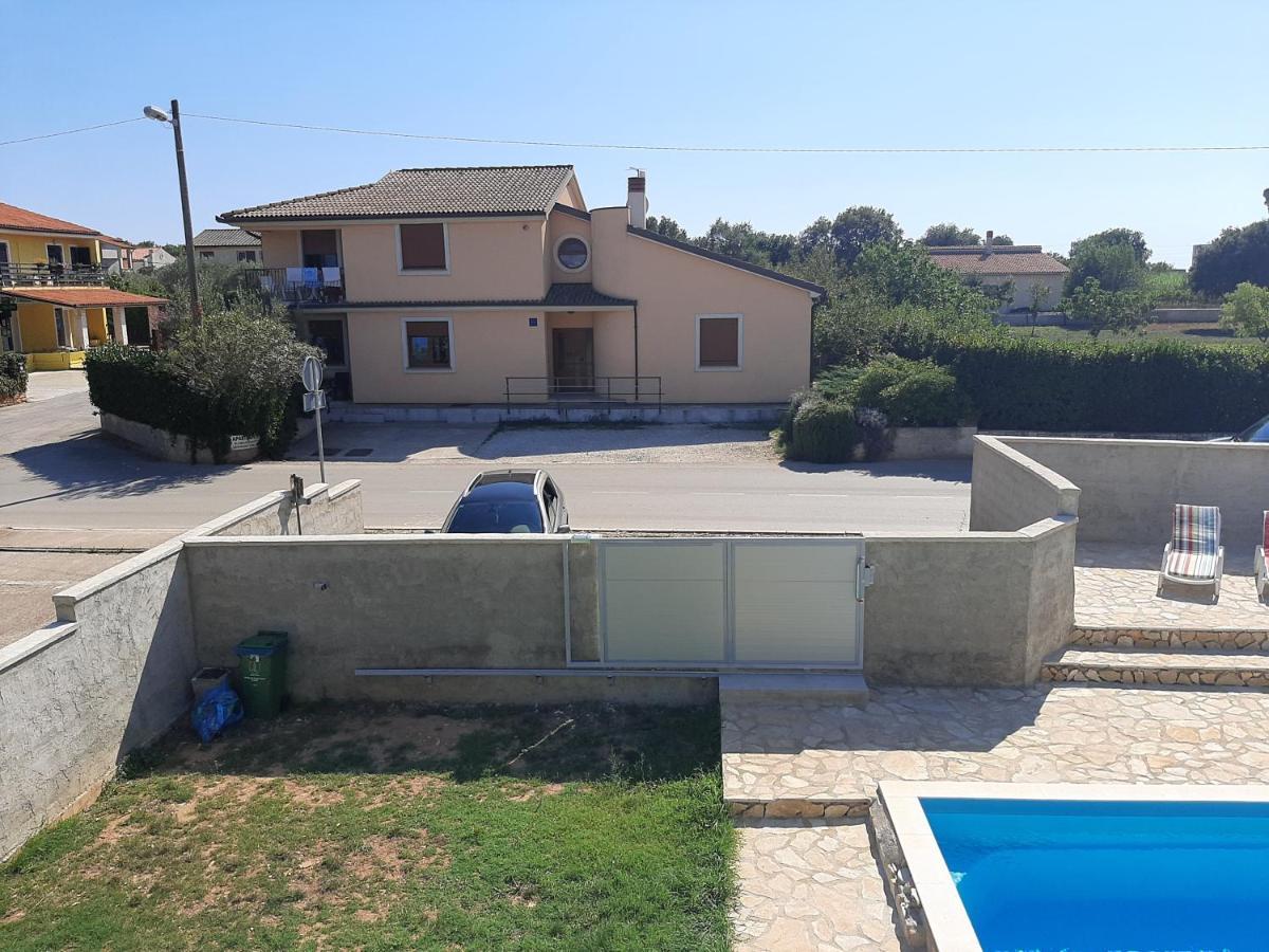 Vila Lokvanj Ližnjan Exteriér fotografie